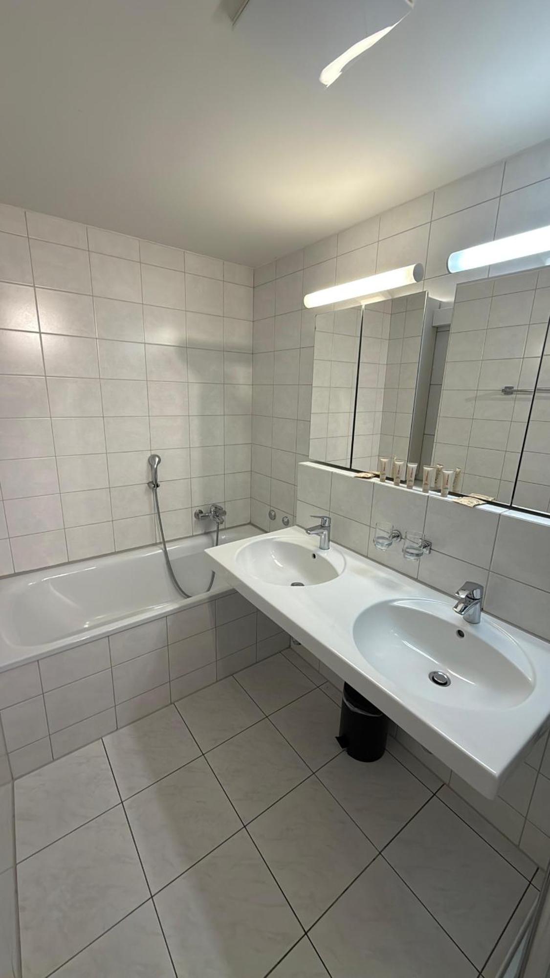 Hitrental Stauffacher Apartments Zürich Exterior foto